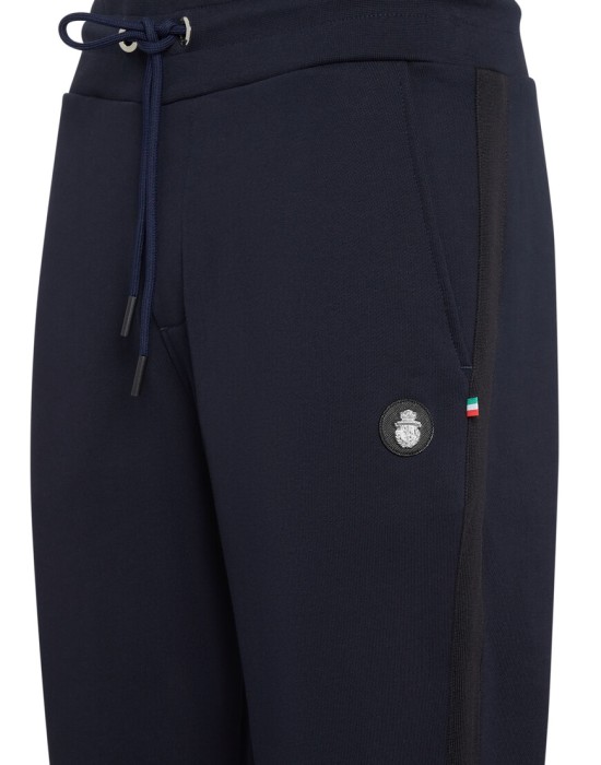 брюки спортивные  из италии вид сбоку