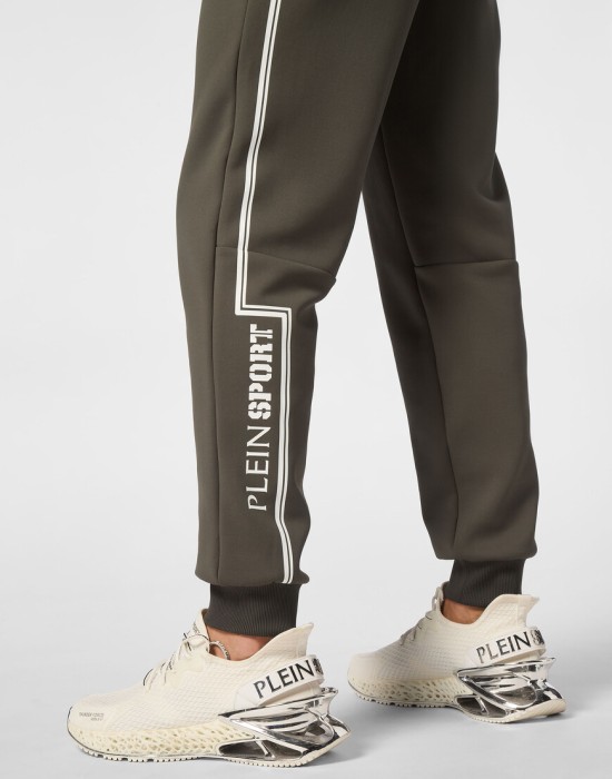 брюки спортивные  из проверенных материалов спереди