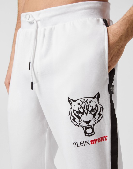 брюки спортивные  из проверенных материалов спереди