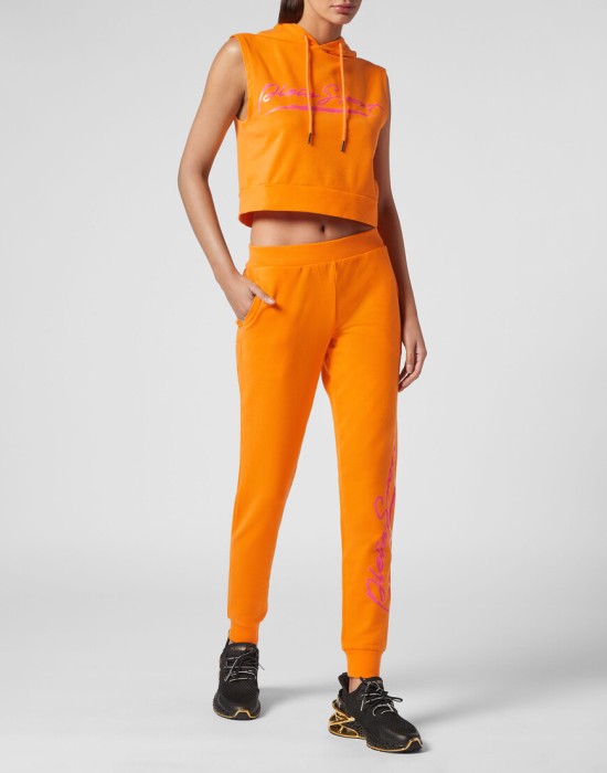 Товар оранжевого цвета с внутренней стороны