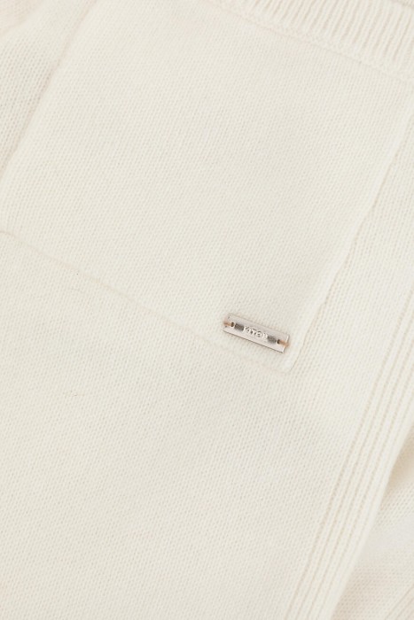 брюки спортивные  для взрослого возраста с изнаночной стороны