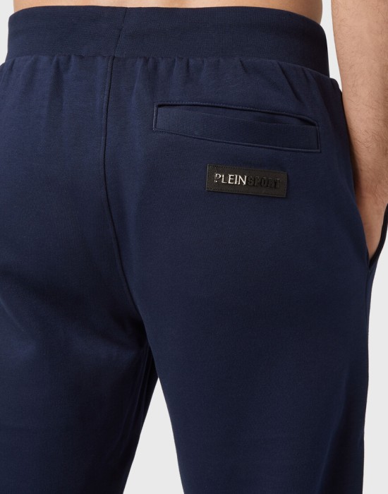 брюки спортивные  из проверенных материалов спереди