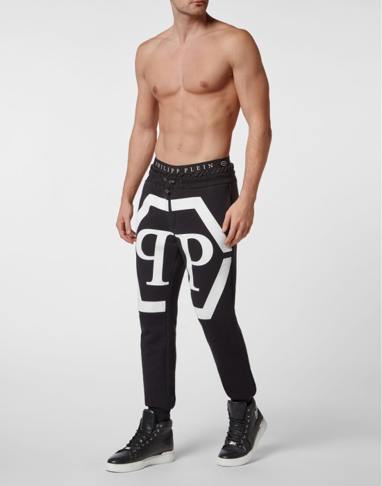 брюки спортивные  по цене 28683 руб вид справа