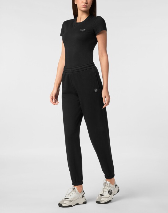 Товар черного цвета с внутренней стороны