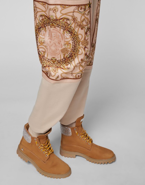 брюки спортивные  из проверенных материалов спереди