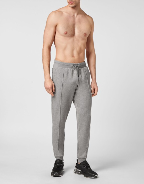 Товар серого цвета с внутренней стороны