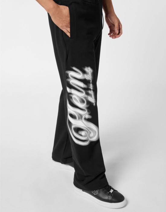 брюки спортивные  из проверенных материалов спереди