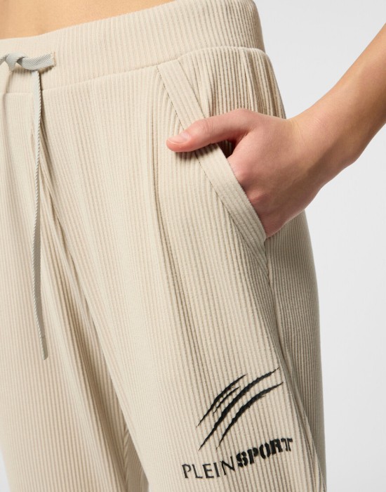 брюки спортивные  из проверенных материалов спереди