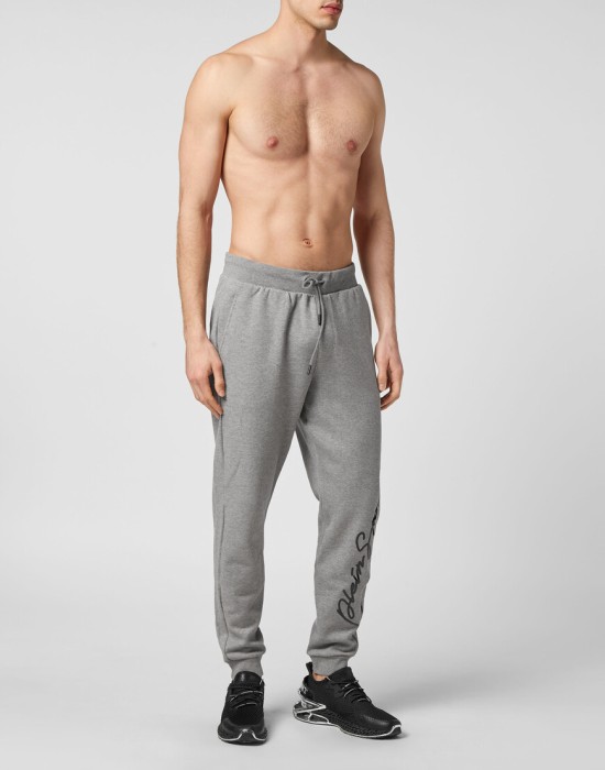 Товар серого цвета с внутренней стороны