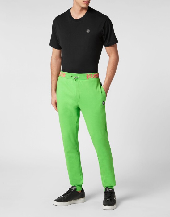 брюки спортивные  по цене 40118 руб вид справа