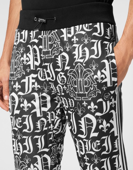 брюки спортивные  из проверенных материалов спереди