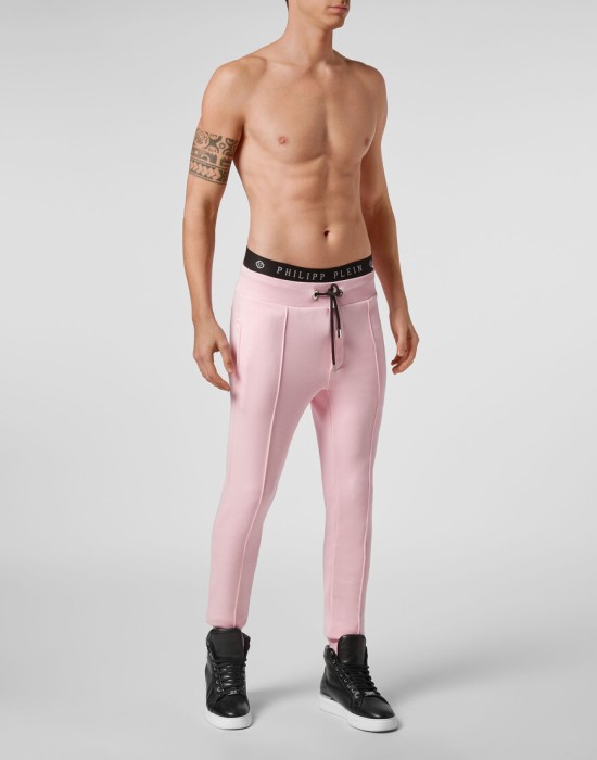 Товар розового цвета с внутренней стороны