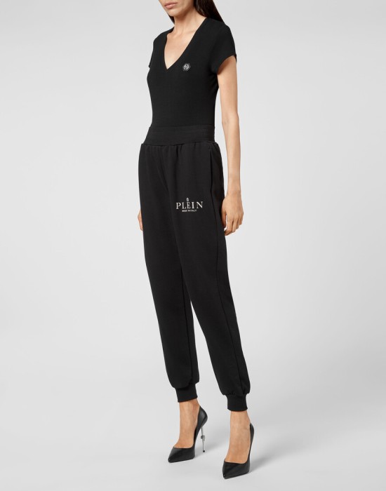 Товар черного цвета с внутренней стороны