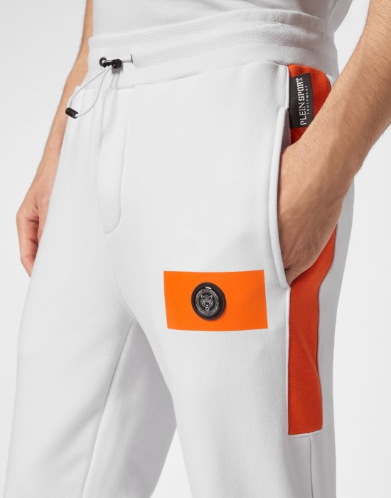 брюки спортивные  из проверенных материалов спереди