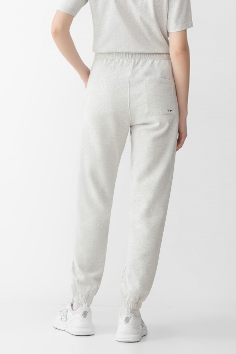 брюки sporty rich модель dodgers serif от бренда sporty & rich вид слева