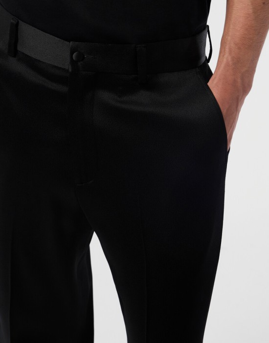 брюки зауженные  из проверенных материалов спереди