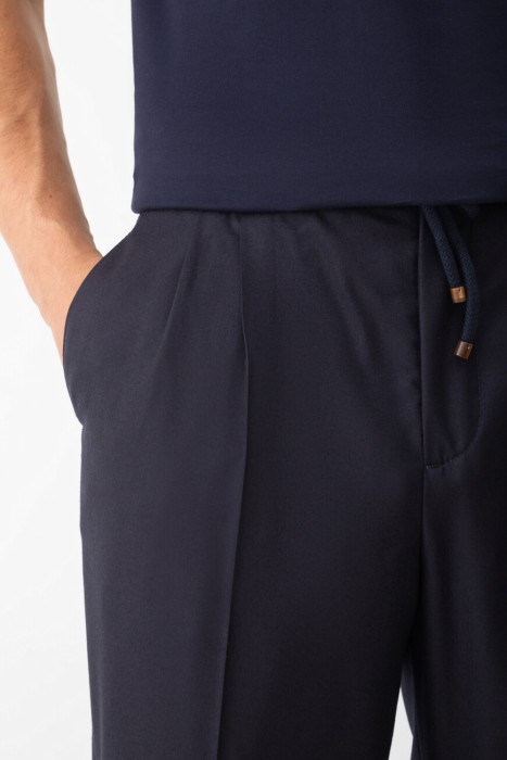 брюки  из италии вид сбоку