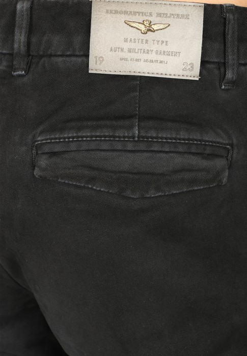 брюки  из проверенных материалов спереди