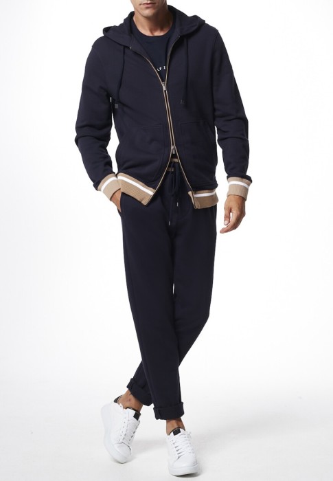 брюки  по цене 34230 руб вид справа