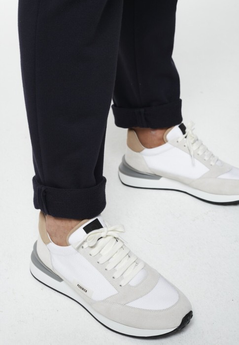 брюки  из проверенных материалов спереди