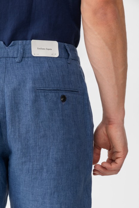 Товар синего цвета с внутренней стороны