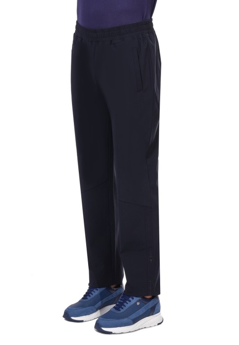 Товар синего цвета с внутренней стороны