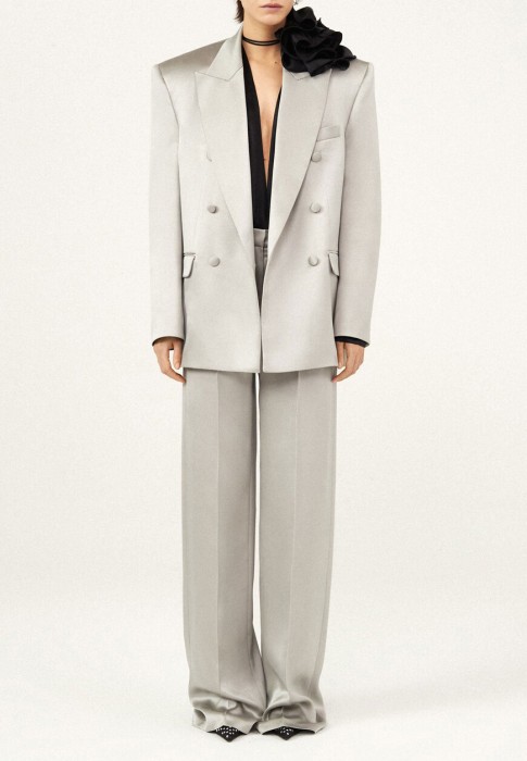 брюки  по цене 191900 руб вид справа