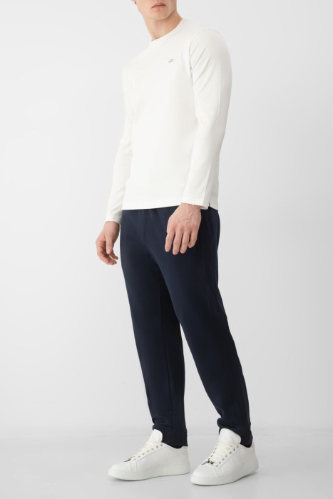 брюки  из проверенных материалов спереди