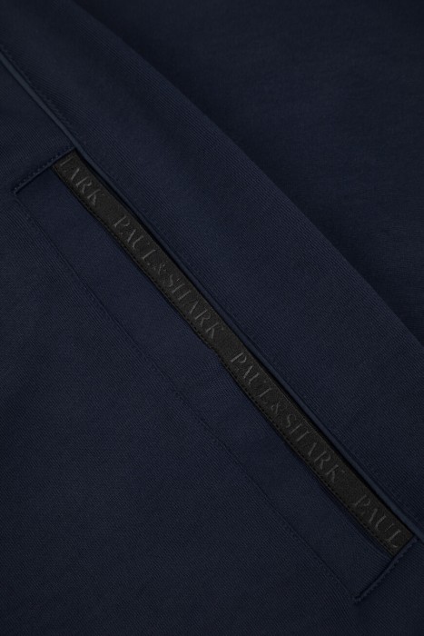 брюки  классического стиля с лицевой стороны