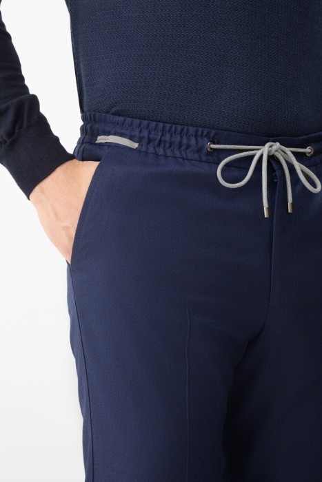 брюки  из италии вид сбоку