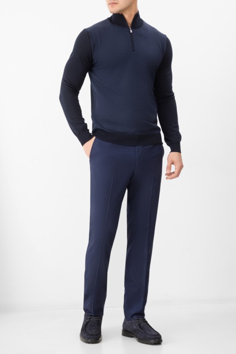 брюки  из хлопка спереди