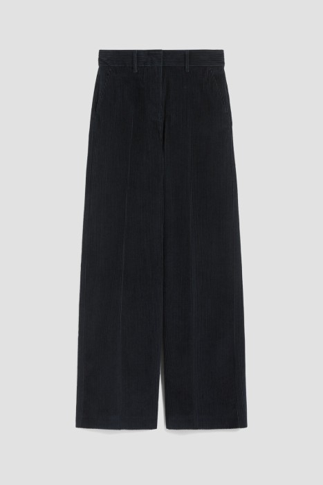 Товар синего цвета с внутренней стороны