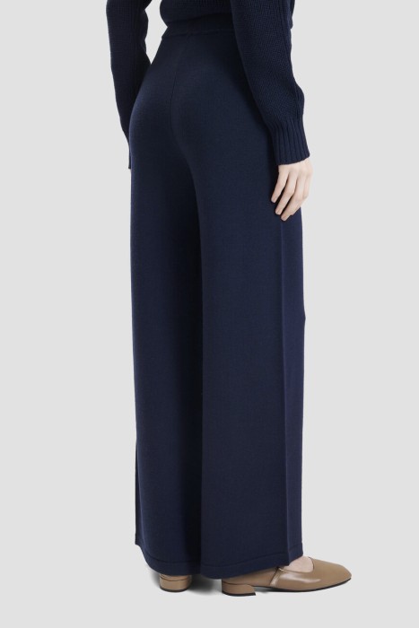 брюки  от бренда max mara вид слева