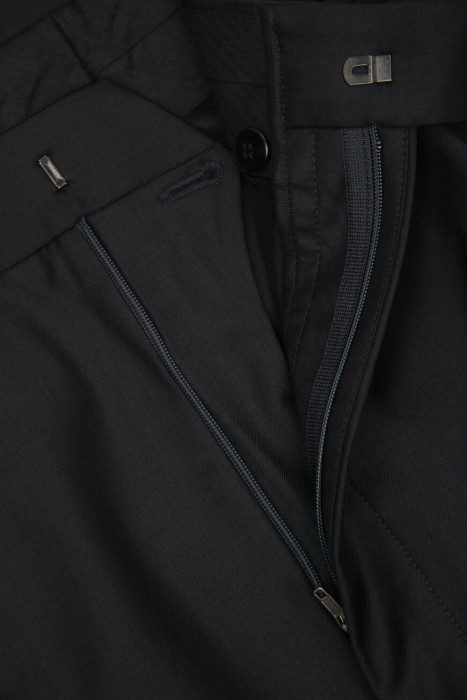 Товар синего цвета с внутренней стороны