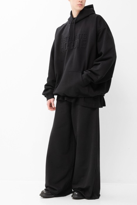 брюки  спортивного стиля с лицевой стороны