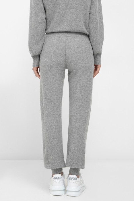 брюки  от бренда versace вид слева