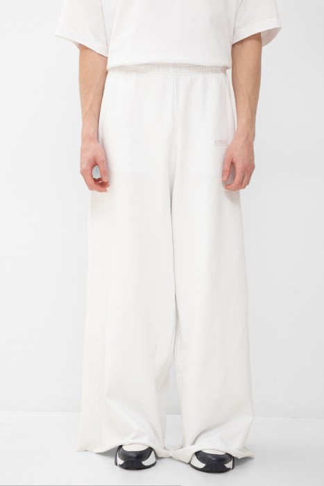 Товар с артикулом WA65SP110W 1302  WHITE вид сзади