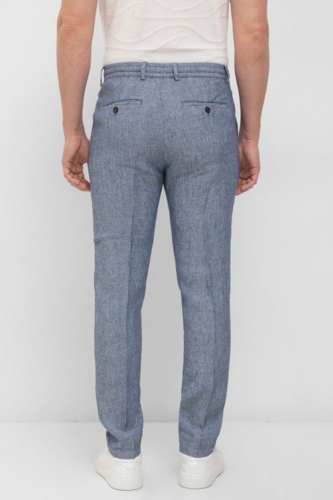 брюки  по цене 26000 руб вид справа