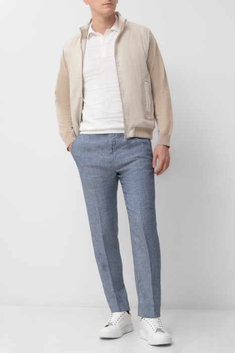 брюки  из льна спереди