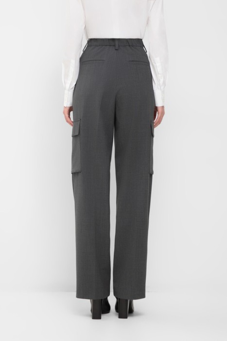 брюки  по цене 61000 руб вид справа