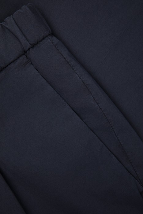 брюки  классического стиля с лицевой стороны