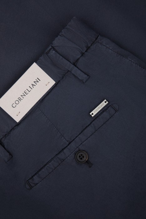 брюки  для взрослого возраста с изнаночной стороны