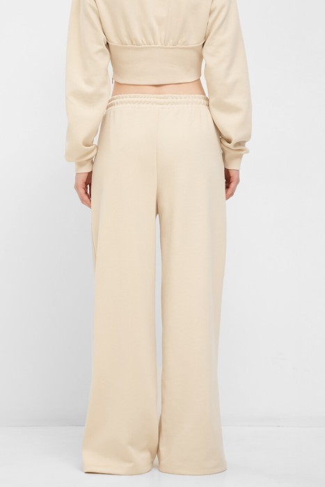 брюки  по цене 29400 руб вид справа