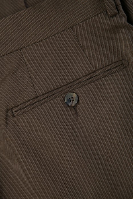 Товар коричневого цвета с внутренней стороны