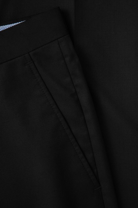 Товар черного цвета с внутренней стороны