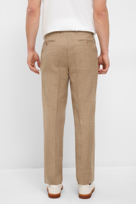 брюки  по цене 8800 руб вид справа