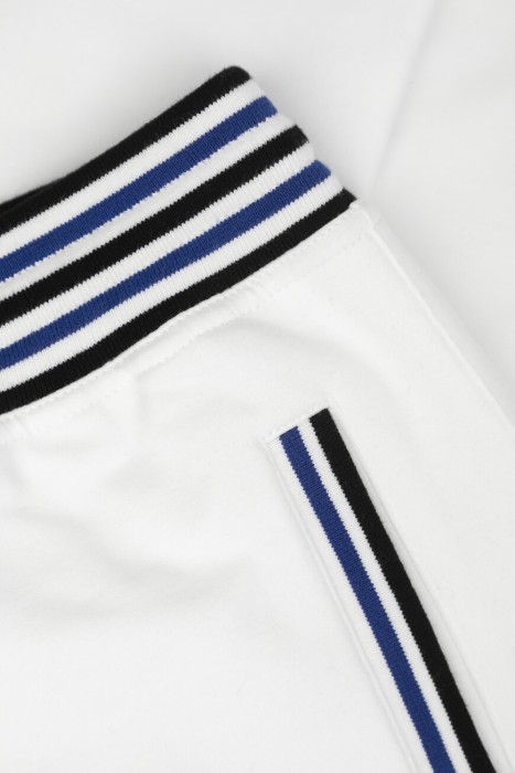 брюки  спортивного стиля с лицевой стороны