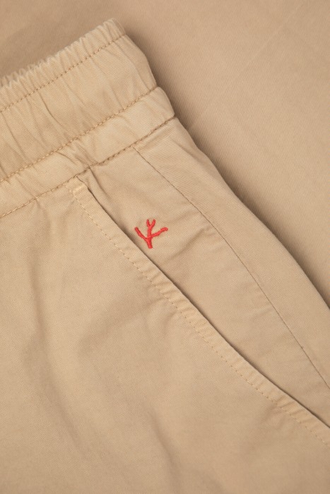 брюки  классического стиля с лицевой стороны