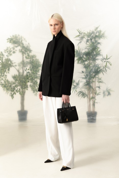 брюки  из хлопка спереди