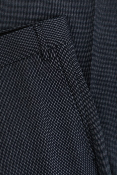 Товар синего цвета с внутренней стороны